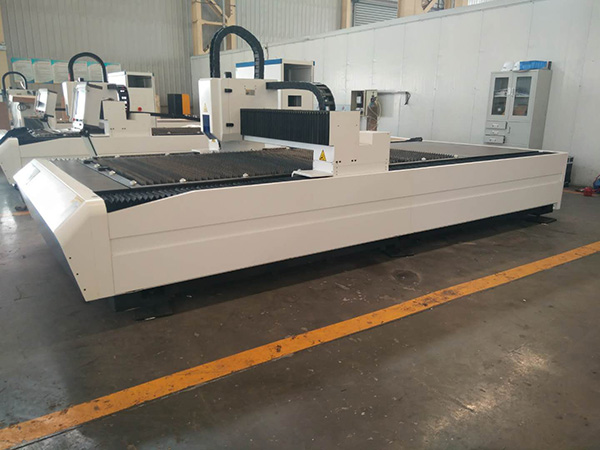 1000W 2000W 3000W 4000W 6Kw Влакна за ласерско сечење машина за метална плоча